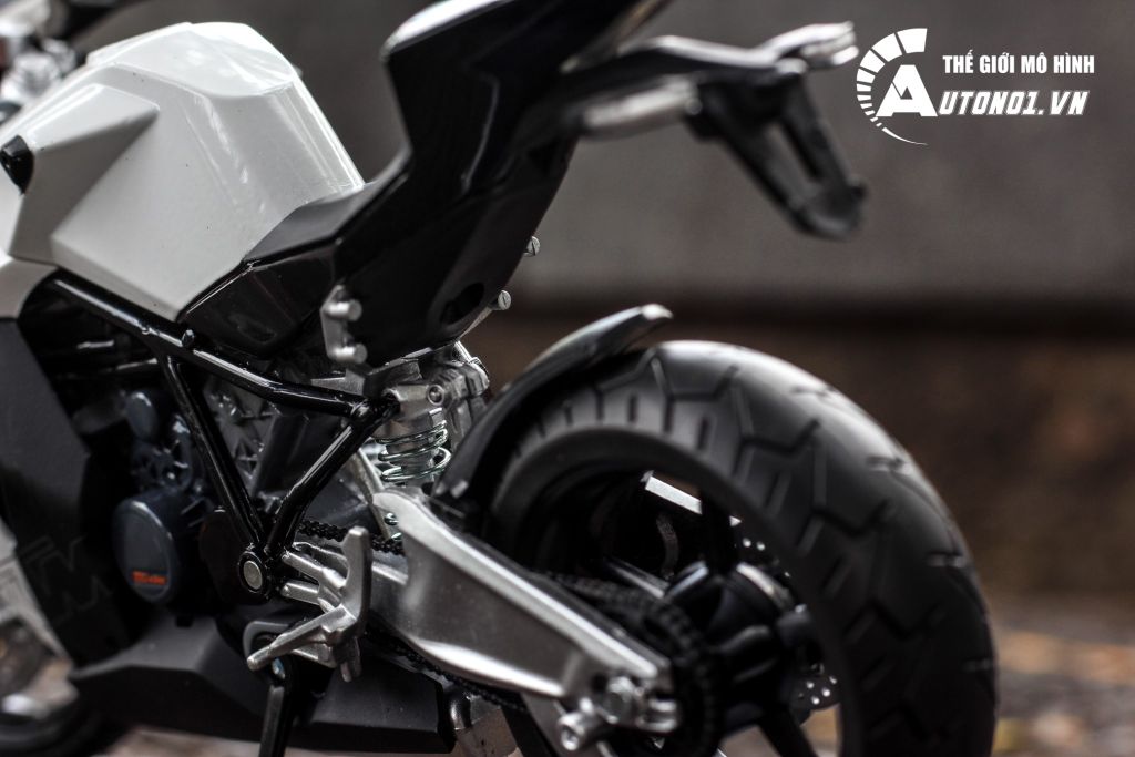 MÔ HÌNH XE KTM RC8 WHITE 1:12 JOYCITY 6804