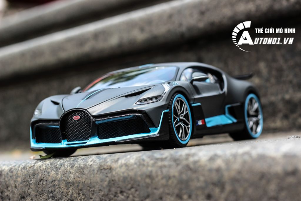 MÔ HÌNH XE BUGATTI DIVO BLACK BLUE 1:18 BBURAGO 5852