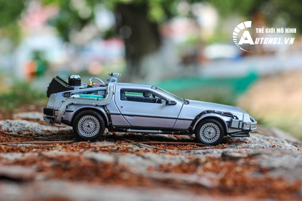 MÔ HÌNH XE DMC BACK TO THE FUTURE II 1:24 WELLY 2478