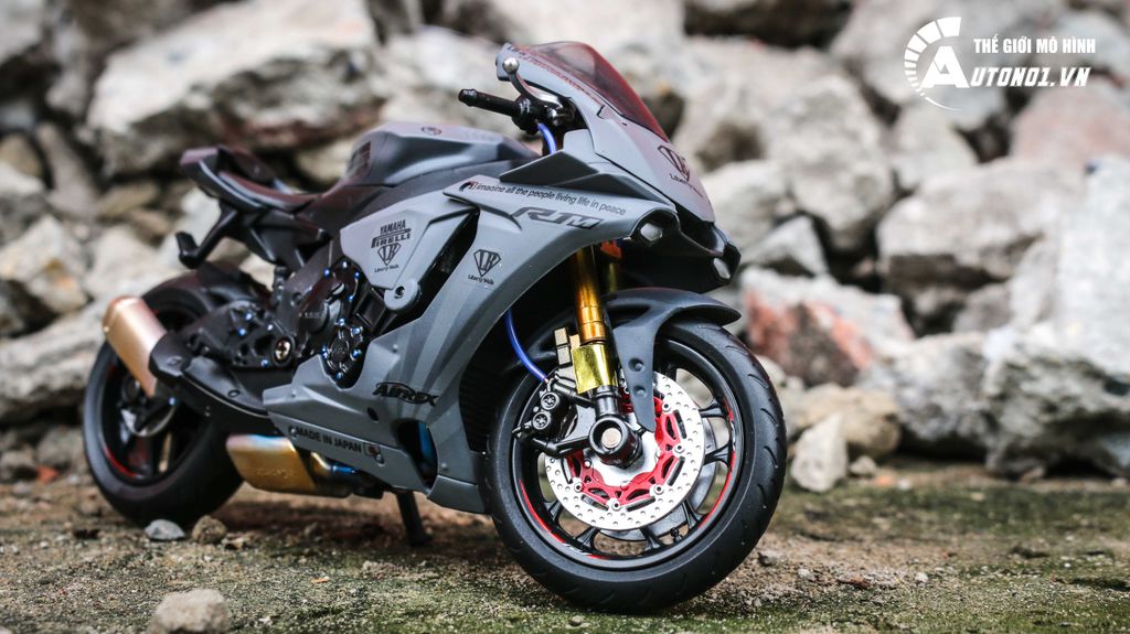 MÔ HÌNH XE ĐỘ YAMAHA R1M LIBERTY WALK 1:12 AUTONO1 D028