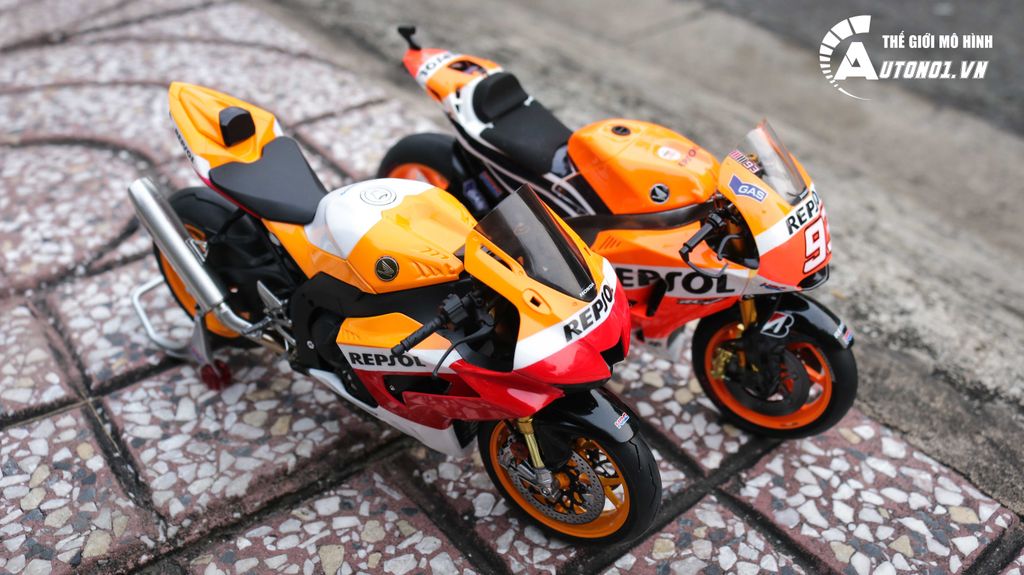 MÔ HÌNH XE HONDA CBR 1000RR REPSOL SP 1:12 TAMIYA D119