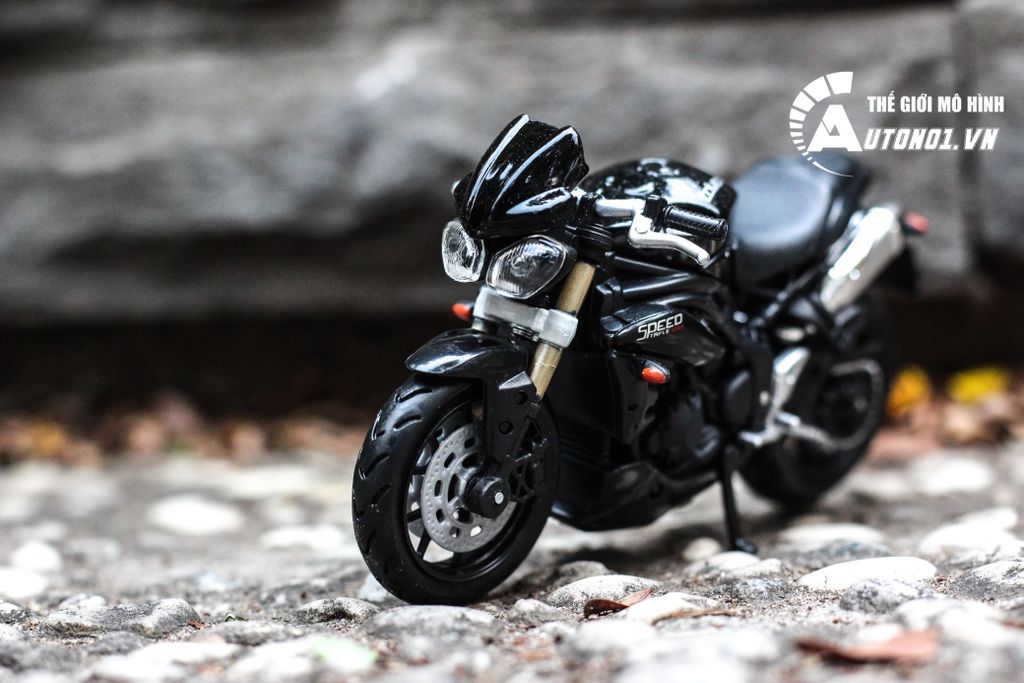 MÔ HÌNH XE TRIUMPH SPEED TRIPLE 2011 1:18 BBURAGO 6169