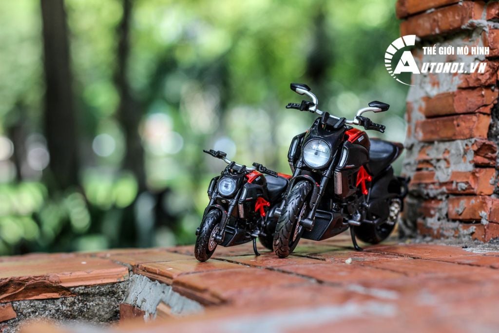 MÔ HÌNH DUCATI DIAVEL CARBON 1:12 MAISTO 4364