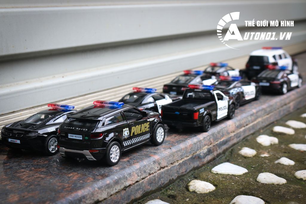 MÔ HÌNH XE FORD MUSTANG POLICE 1:36 SCALE MODEL 7159