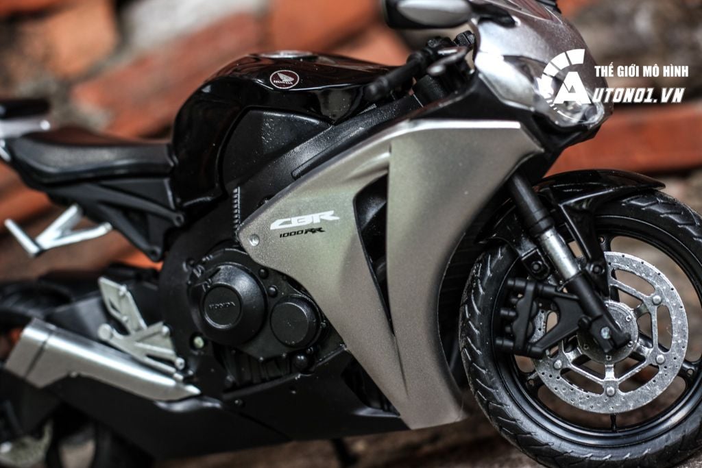 MÔ HÌNH XE HONDA CBR 1000RR SILVER 1:12 JOYCITY CÓ HỘP 5407