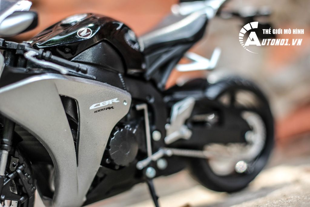 MÔ HÌNH XE HONDA CBR 1000RR SILVER 1:12 JOYCITY CÓ HỘP 5407