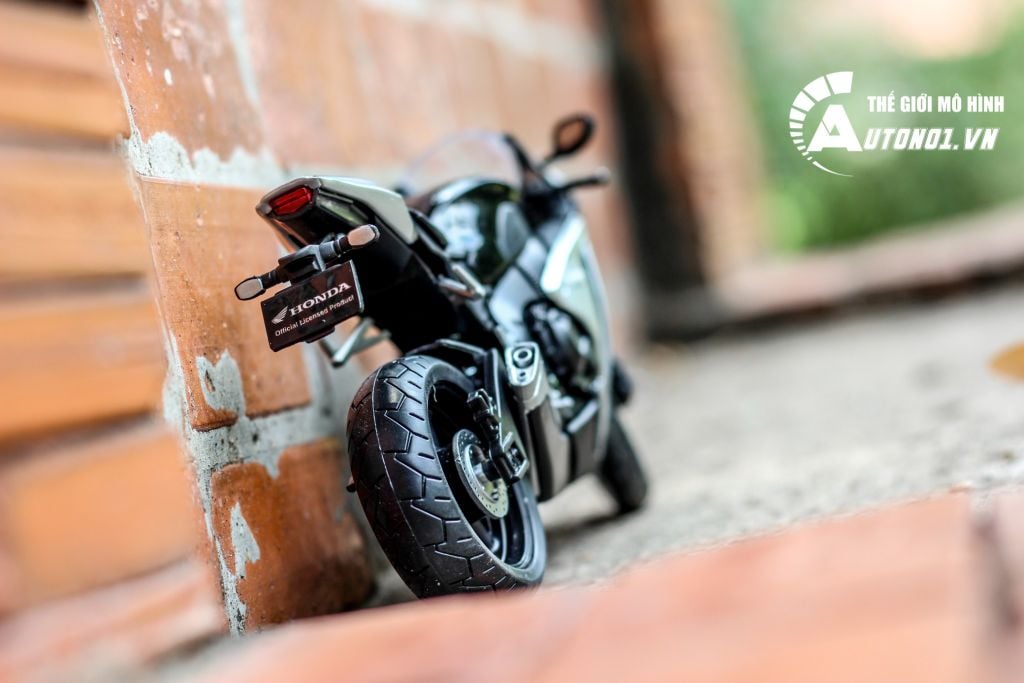 MÔ HÌNH XE HONDA CBR 1000RR SILVER 1:12 JOYCITY CÓ HỘP 5407