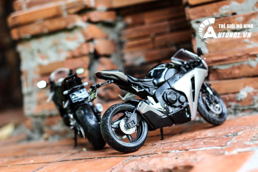 MÔ HÌNH XE HONDA CBR 1000RR SILVER 1:12 JOYCITY CÓ HỘP 5407