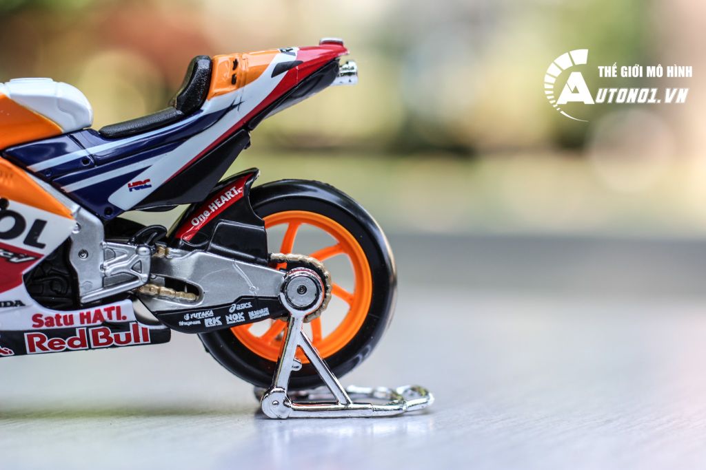 MÔ HÌNH XE MOTO GP HONDA RC213V REPSOL 2018 MARC MARQUEZ NO.93 1:18 MAISTO 5815