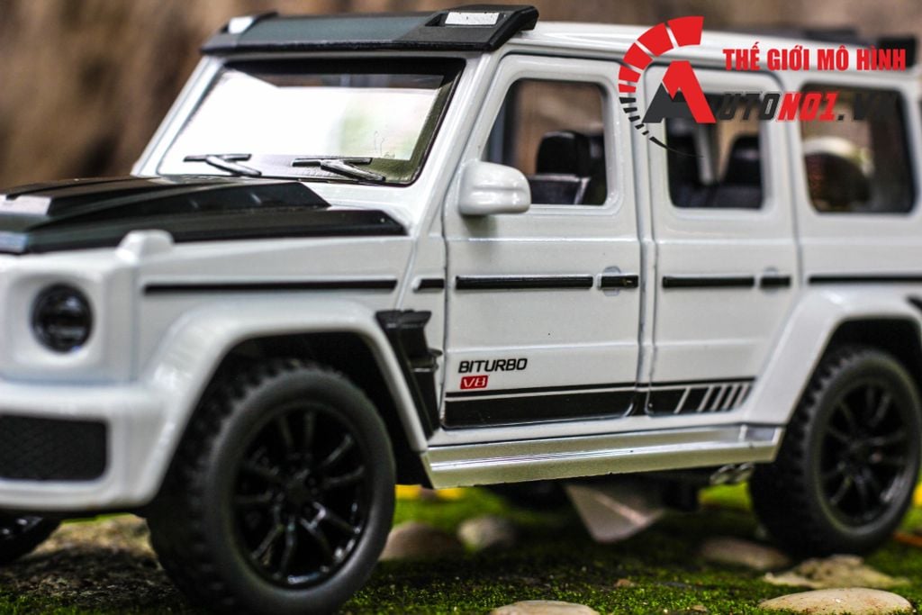 MÔ HÌNH XE MERCEDES-BRABUS G700 WHITE 1:32 DOUBLE HORSES 3680