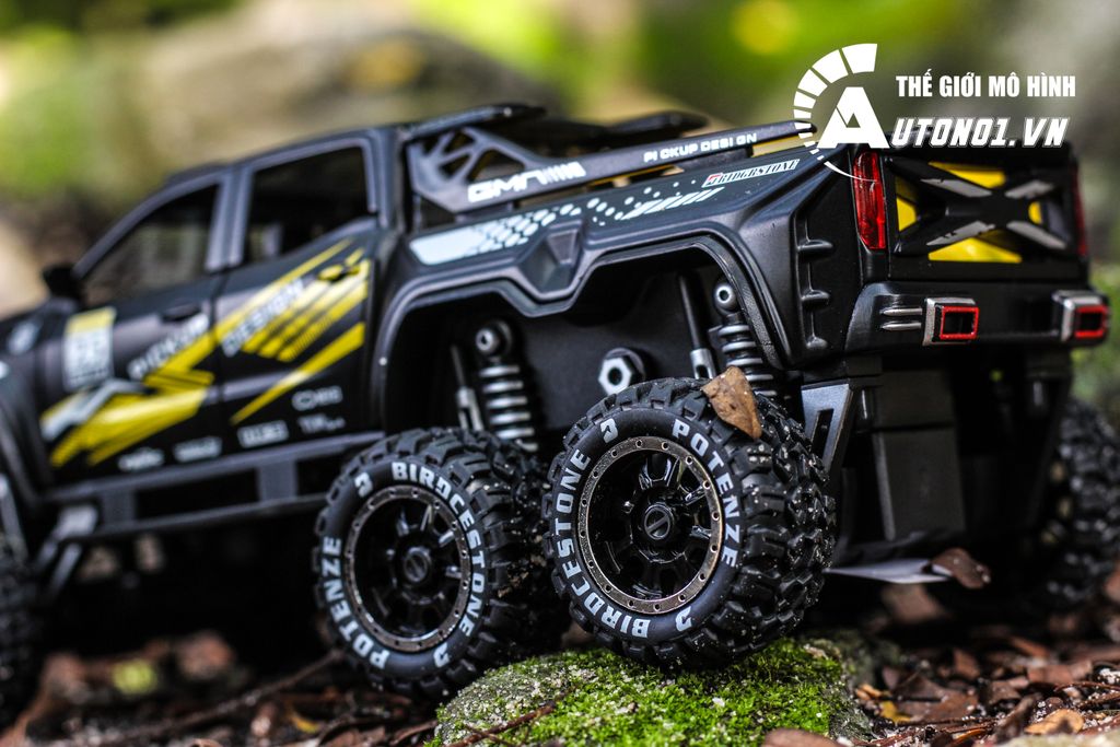 MÔ HÌNH XE MERCEDES X-CLASS 6X6 PICKUP OFFROAD BLACK 1:28 CHIMEI MODEL 7147