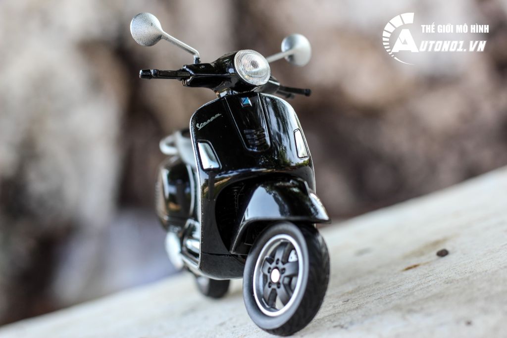 MÔ HÌNH XE VESPA GTS 125CC 2017 BLACK 1:18 WELLY 6373