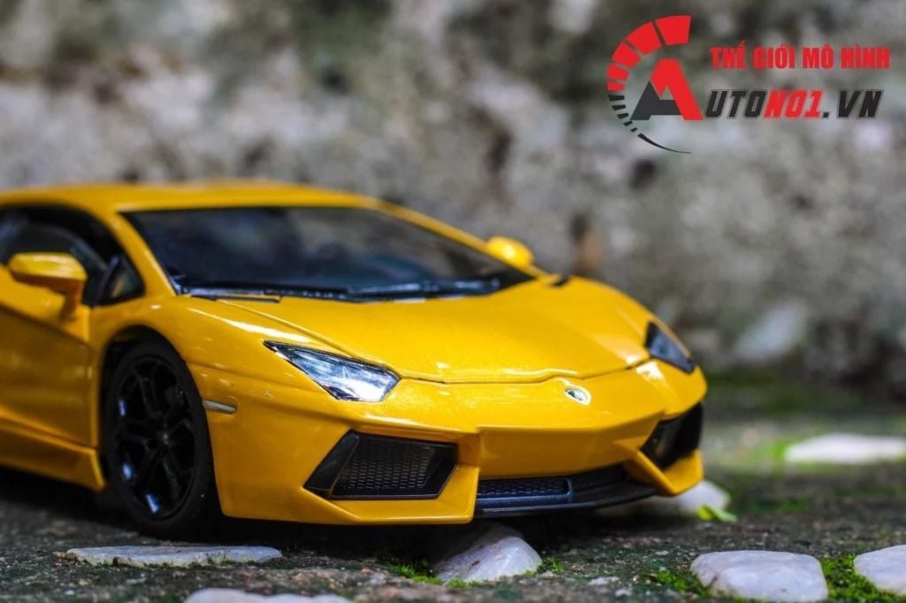 MÔ HÌNH XE LAMBORGHINI AVENTADOR LP700-4 1:24 WELLY 4650