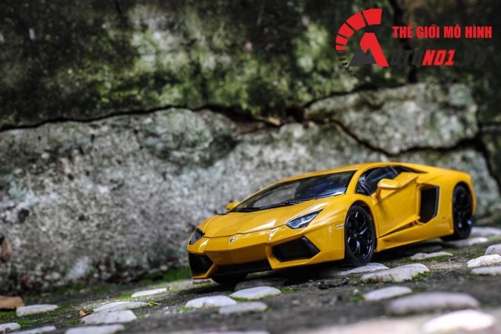 MÔ HÌNH XE LAMBORGHINI AVENTADOR LP700-4 1:24 WELLY 4650