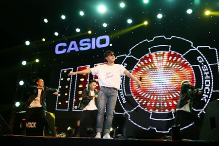 SƠN TÙNG M-TP "CHÁY" HẾT MÌNH TẠI ĐẠI NHẠC HỘI CASIO G-SHOCK