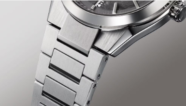 Đồng hồ Edifice EFK100: Đồng hồ tự động đầu tiên của Casio