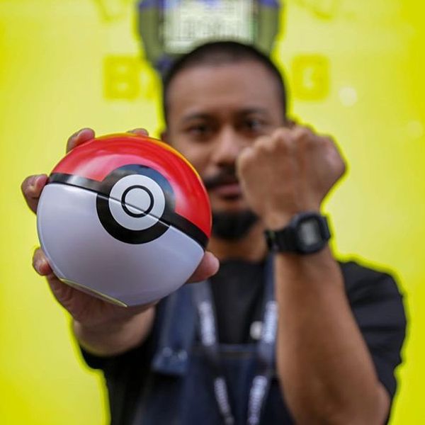 Thi nhau săn lùng trứng Pokemon Baby-G siêu cute phiên bản giới hạn