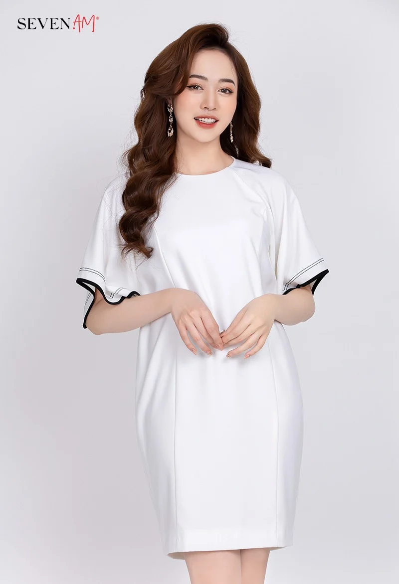 Đầm xòe công chúa rớt dây viền ngọc màu trắng sang trọng | Đầm xòe đẹp