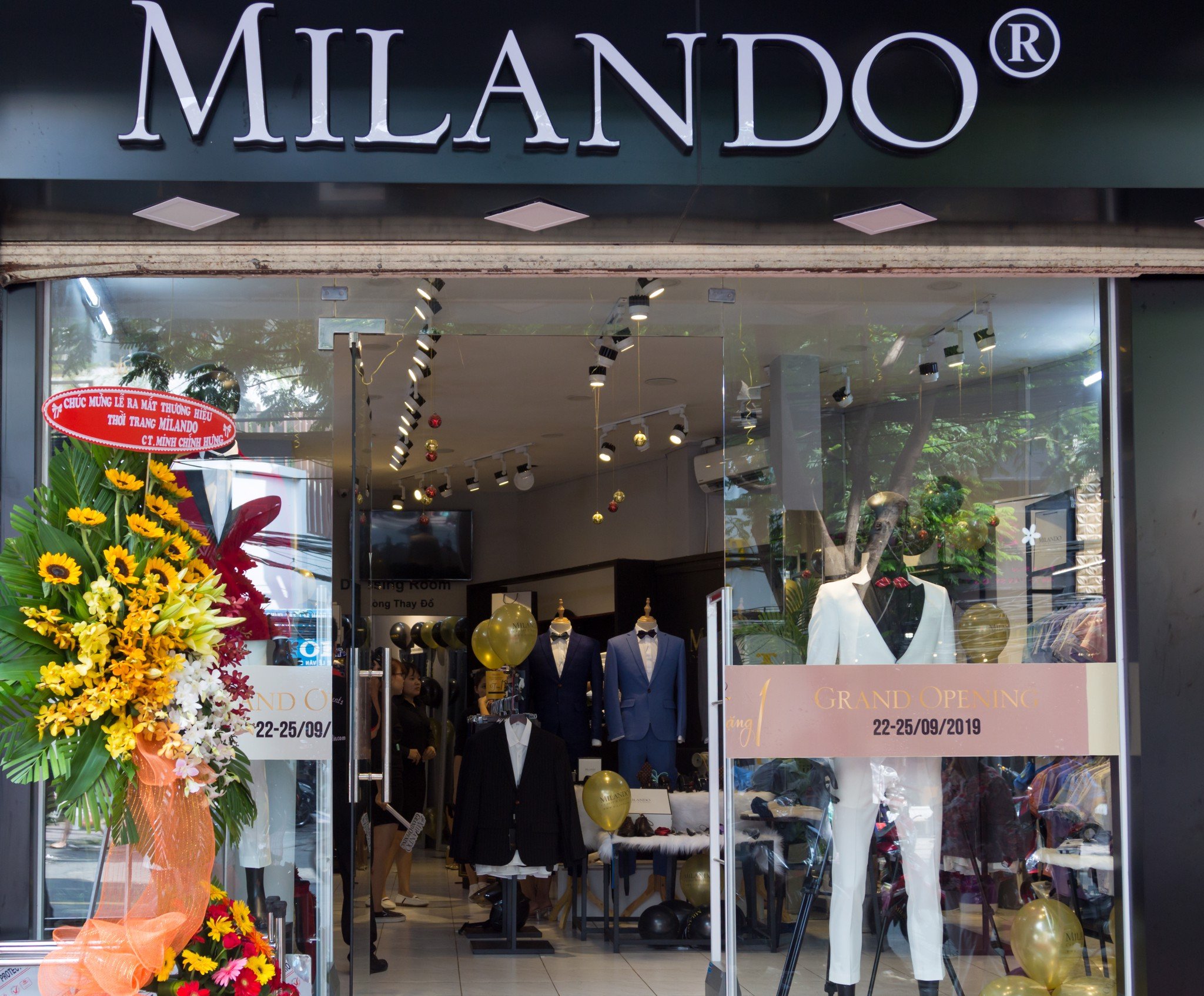 Thương hiệu vest Milando khai trương 2 cửa hàng tại TP.HCM