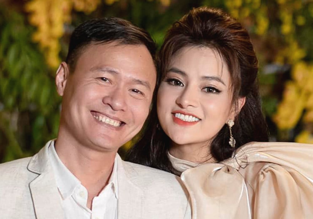 Lý Á Bằng và Vợ Chuyển Đến Căn Hộ Bình Dân Để Tiết Kiệm Chi Phí