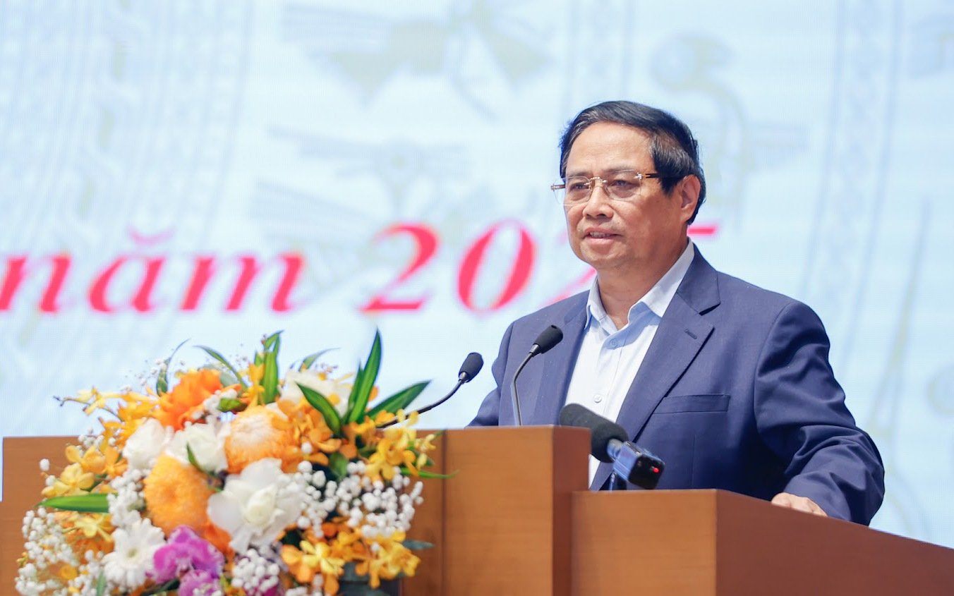 Chuyển Đổi Cán Bộ Huyện Thành Cán Bộ Xã: Thay Đổi Lớn Trong Cơ Cấu Chính Quyền Địa Phương