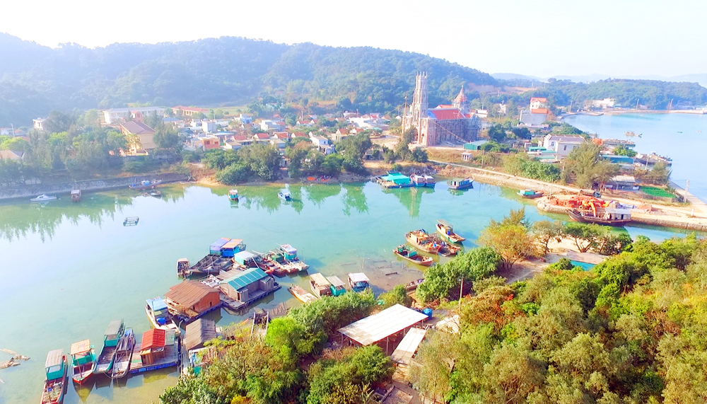 Phong Cách Ngư Dân: Xu Hướng Thời Trang Đang Gây Sốt