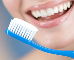 Bí Quyết Giữ Răng Miệng Khỏe Mạnh: Những Lời Khuyên Từ Chuyên Gia