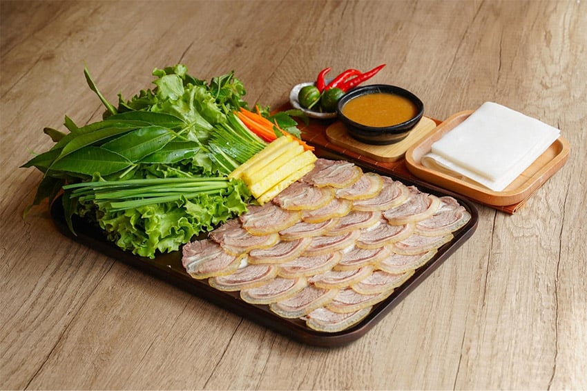 Nộm Bò Khô Chợ Thanh Hà: Điểm Hẹn Ẩm Thực Độc Đáo Giữa Lòng Hà Nội