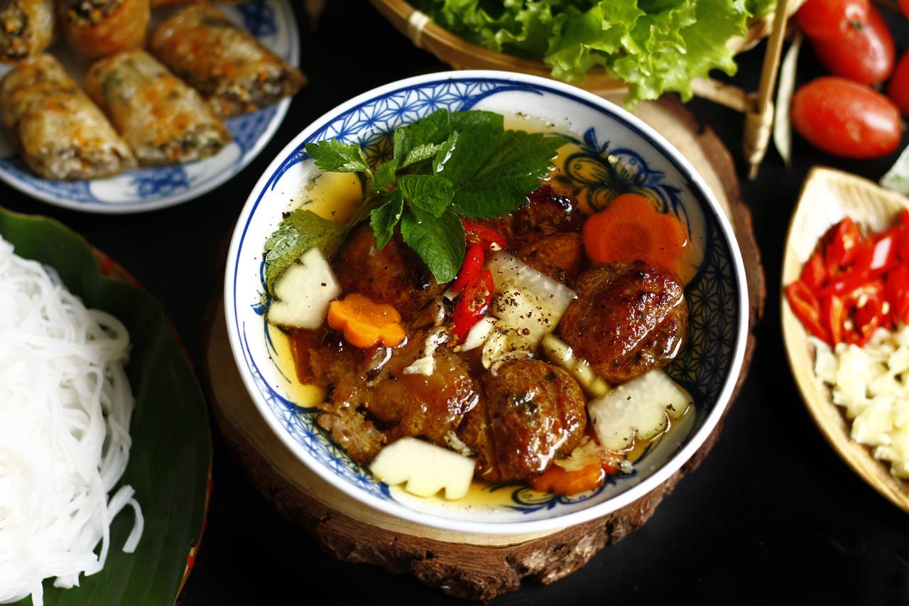 Gỏi Cua Bưởi: Món Ăn Mùa Hè Từ Đầu Bếp 5 Sao