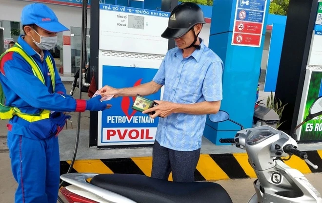 Giá xăng, dầu đồng loạt giảm từ chiều hôm nay