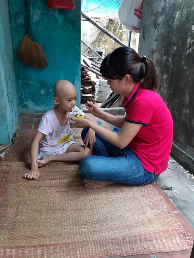 Cuộc Chiến Chống Ung Thư Của Bé Bảo Anh: Hành Trình Gian Nan Tìm Kiếm Phép Màu