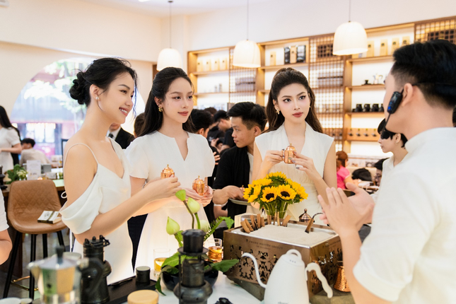 Chuyện Tình Yêu Giữa Một Barista Nhật Bản Và Chàng Nông Dân Việt