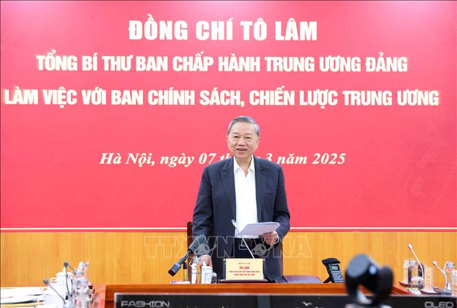 Tổng Bí thư Tô Lâm Nhấn Mạnh Trách Nhiệm Đền Ơn Người Có Công Trong Buổi Gặp Mặt Lịch Sử
