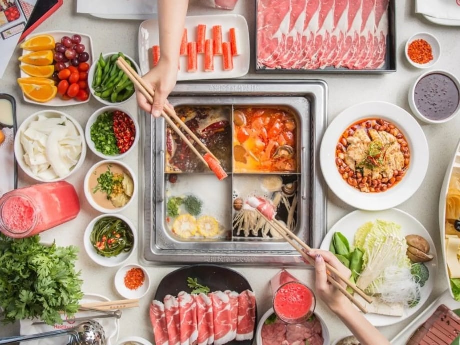 Thực Đơn Tiệc Cưới Độc Đáo Của Hồ Quỳnh Hương: 12 Món Chay Từ Biển Cả Quảng Ninh