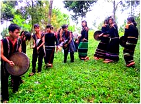 Cuộc Chiến Chống Ung Thư Của Mẹ Con H Đinh Hdruê Tại TP HCM