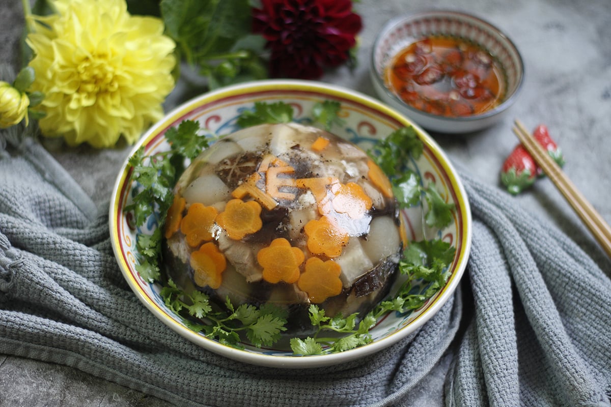 Cách làm cá trắm hấp đinh lăng: Món ăn thơm ngon dễ làm