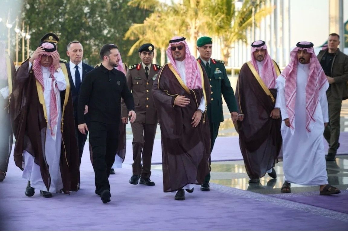 Hy vọng mới cho Ukraine sau cuộc gặp giữa Tổng thống Zelensky và Donald Trump tại Vatican