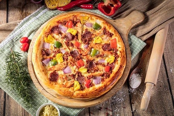 Món ngon Hải Phòng - Pizza Đặc biệt là sự kết hợp của Pizza Hawaiian, Pizza American style và Pizza Beefy