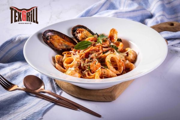 Mỳ Ý rất thích hợp ăn cùng các loại hải sản tươi ngon