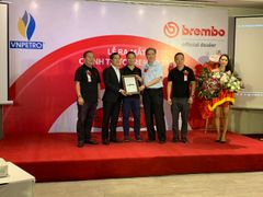 Trao giấy chứng nhận nhà phân phối ủy quyền BREMBO tại Việt Nam