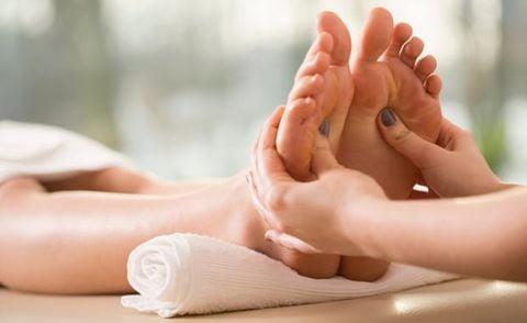 Massage chân trị liệu là gì? Liệu trình massage foot đà nẵng