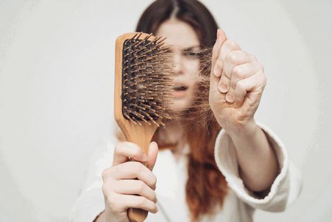 Một ngày rụng bao nhiêu sợi tóc? Phục hồi tóc với mesotherapy