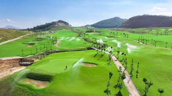 DỰ ÁN CUNG CẤP ĐÈN CHIẾU SÁNG ĐÈN LED 8 HỐ SÂN GOLF CORN HILL LỤC NAM, BẮC GIANG GIAI ĐOẠN 1 NĂM 2024