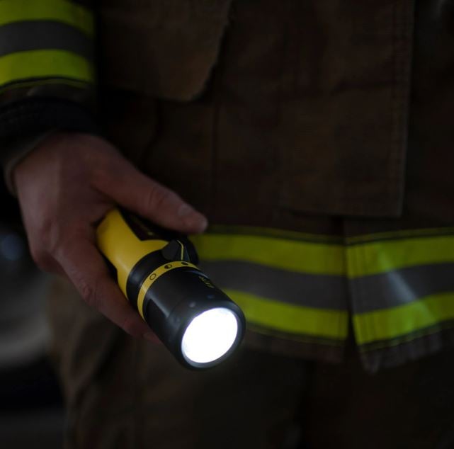 Đèn chống cháy nổ LEDLENSER EX7 - Chiếu sáng an toàn cho khu vực nguy hiểm