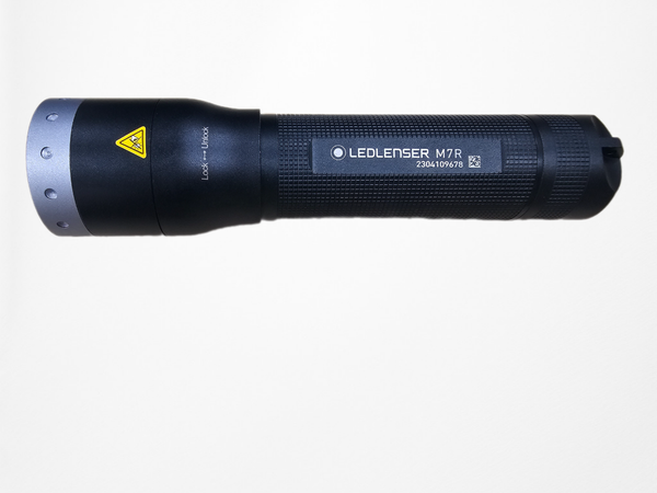 Tại sao nên lựa chọn Ledlenser M7R trong công nghiệp?