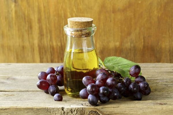 Chuyện kể thành phần: Grape Seed Oil - Bí quyết Dầu Hạt Nho