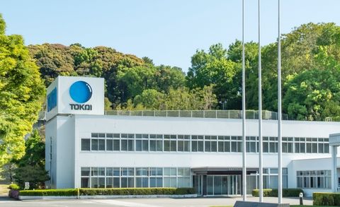 Kính Mắt Việt Nam – Phân Phối Độc Quyền Thương Hiệu Tokai Optical Tại Việt Nam