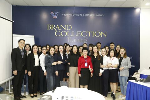 Kính Mắt Việt Nam Vinh Dự Đón Tiếp Bà Catherine Wong – Đại Diện Thương Hiệu Lotos & Linda Farrow