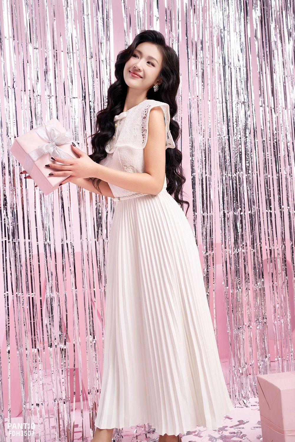 Set váy trắng nhẹ nhàng