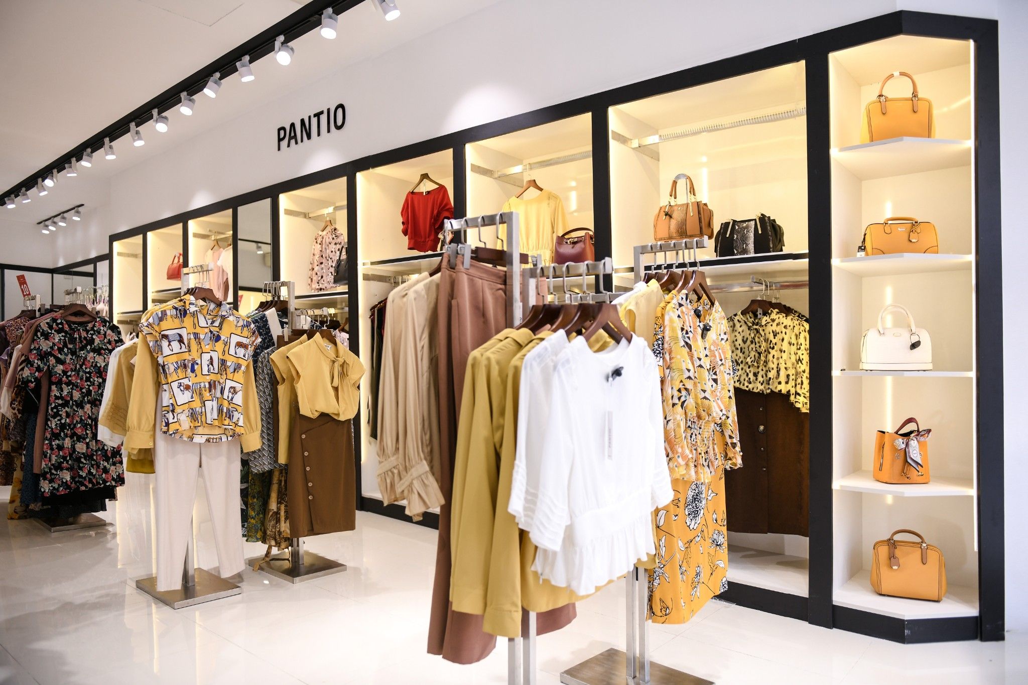 PANTIO THÔNG BÁO CHUYỂN ĐỊA ĐIỂM SHOWROOM XÃ ĐÀN VÀ SHOWROOM PHAN ĐÌNH PHÙNG HÀ NỘI